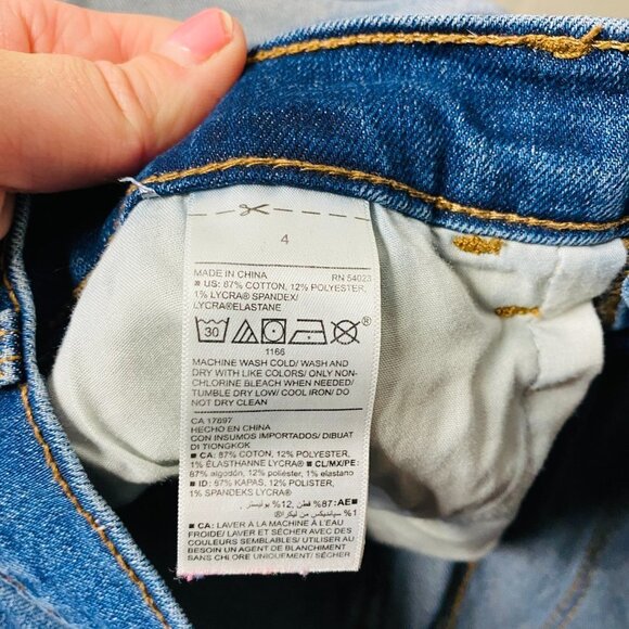 Old navy shorts - Picture 4 of 4